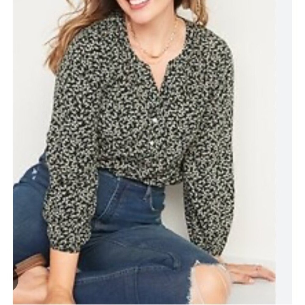 Old Navy Oversized Split-Neck Blouse In Floral Print Green & White Size Large